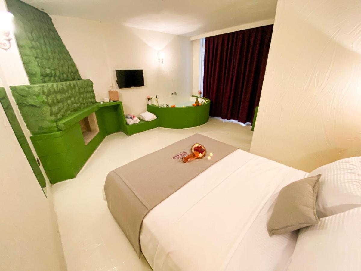 Tek Han Alacati Hotel Екстериор снимка
