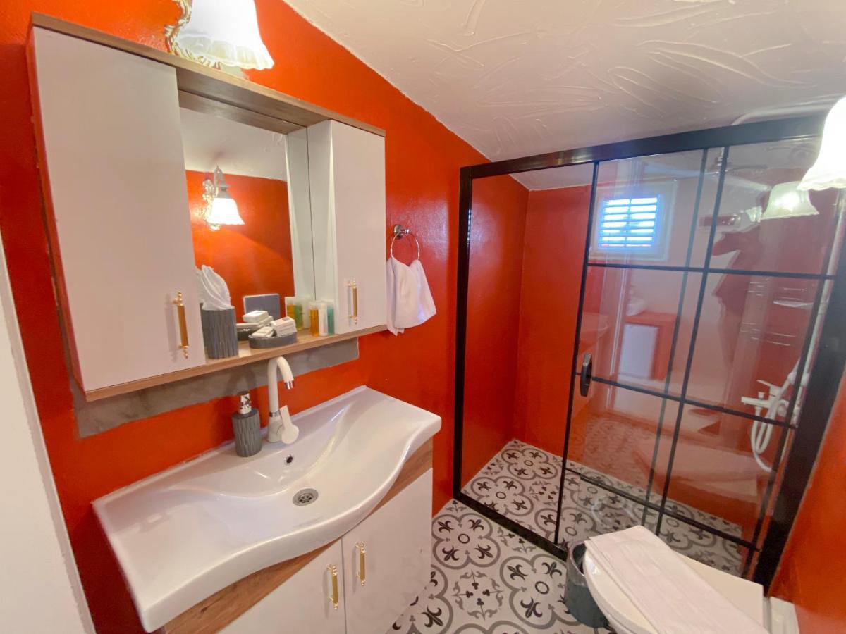 Tek Han Alacati Hotel Екстериор снимка