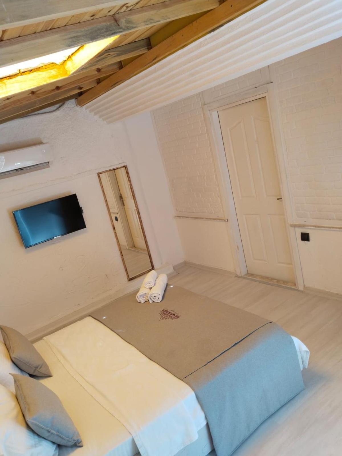 Tek Han Alacati Hotel Екстериор снимка