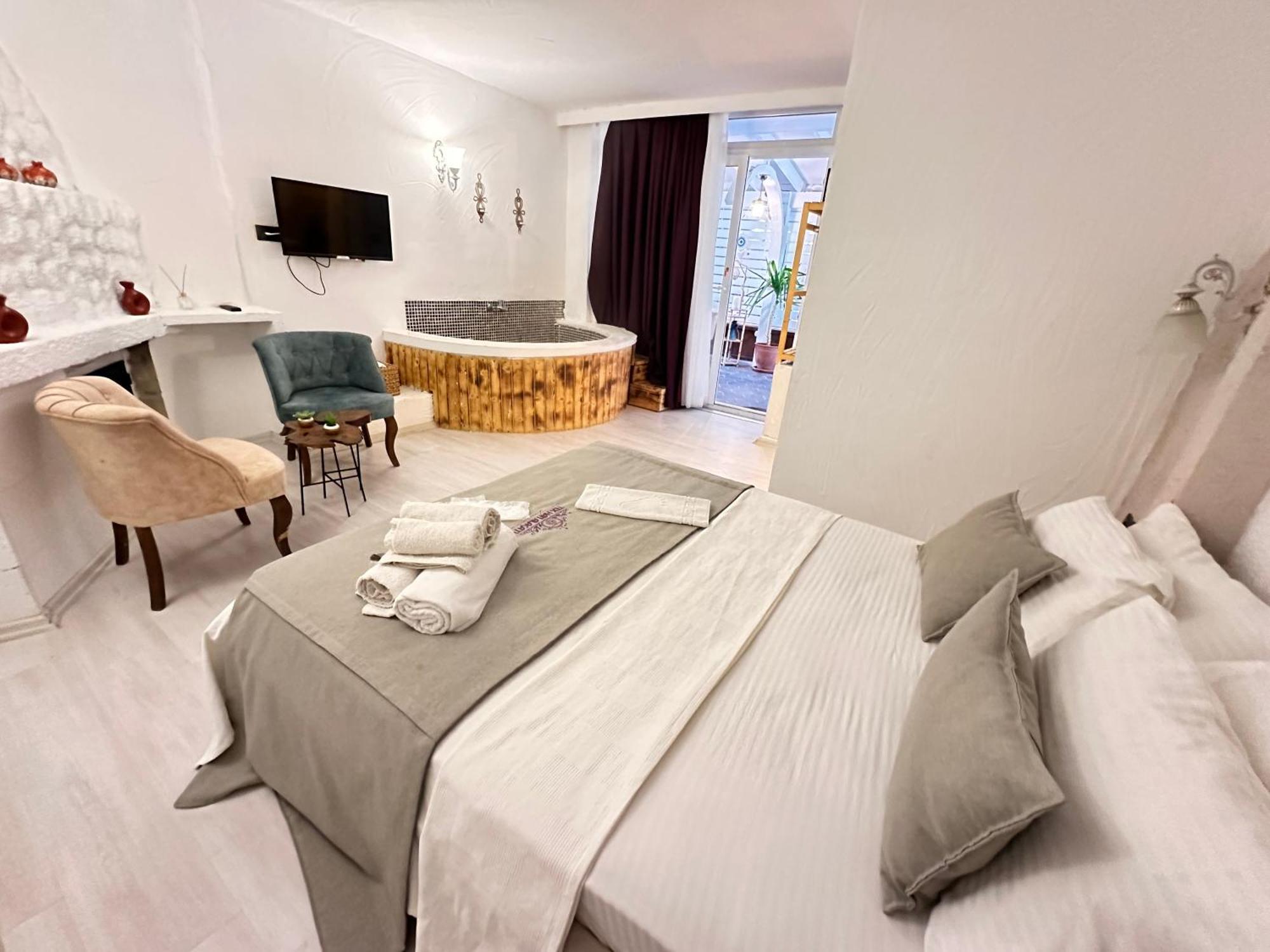Tek Han Alacati Hotel Екстериор снимка