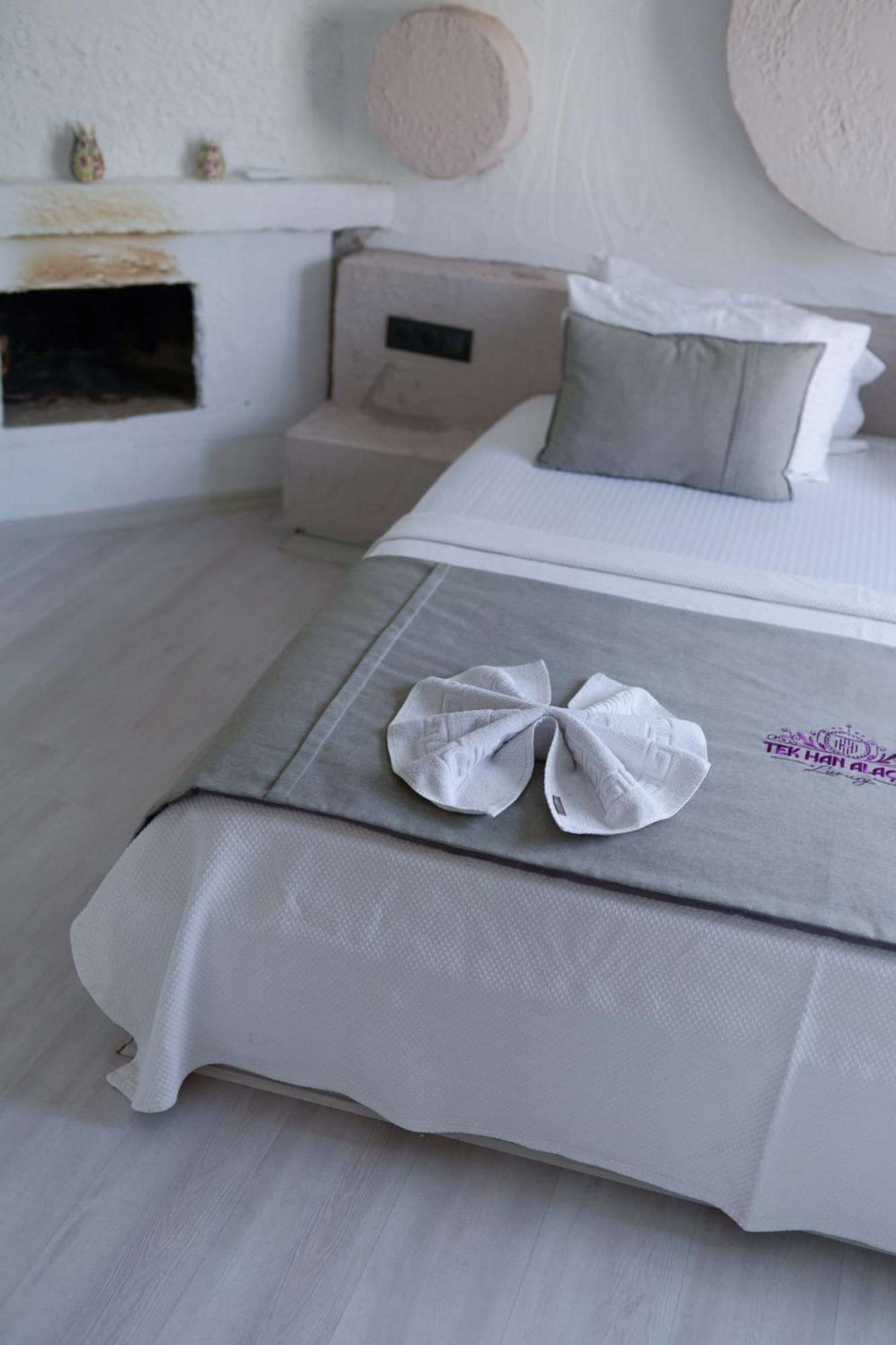 Tek Han Alacati Hotel Екстериор снимка