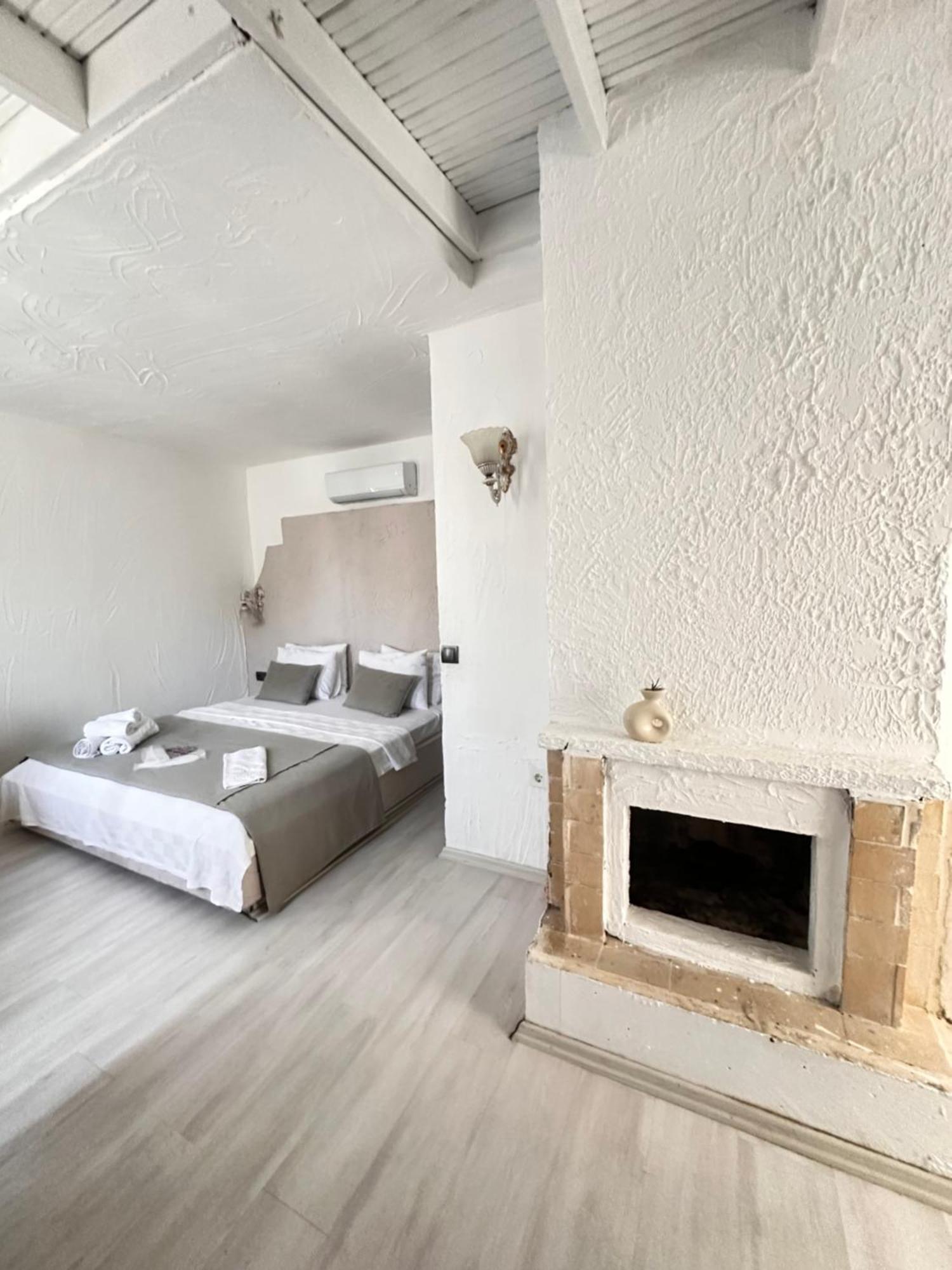Tek Han Alacati Hotel Екстериор снимка