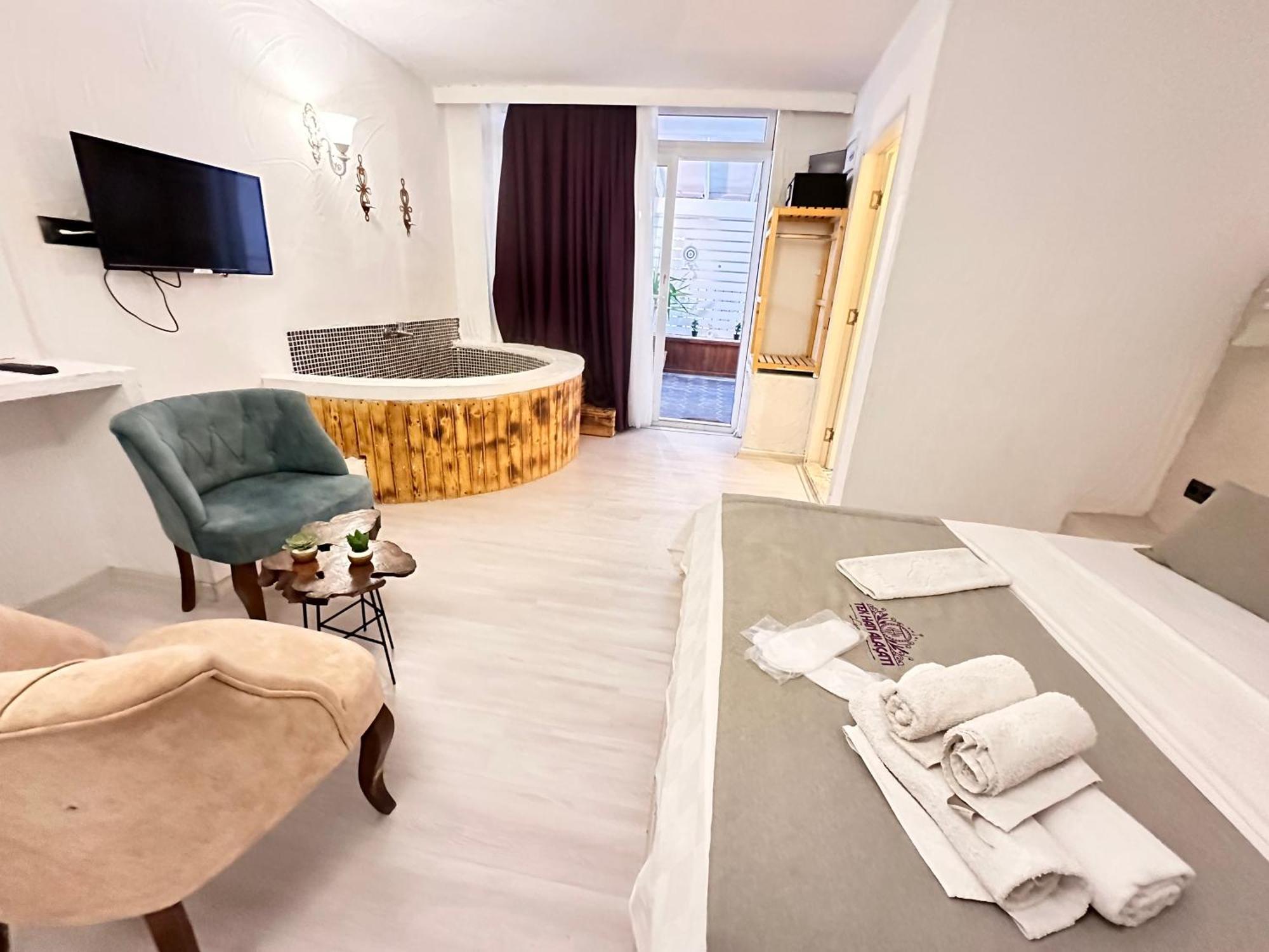 Tek Han Alacati Hotel Екстериор снимка