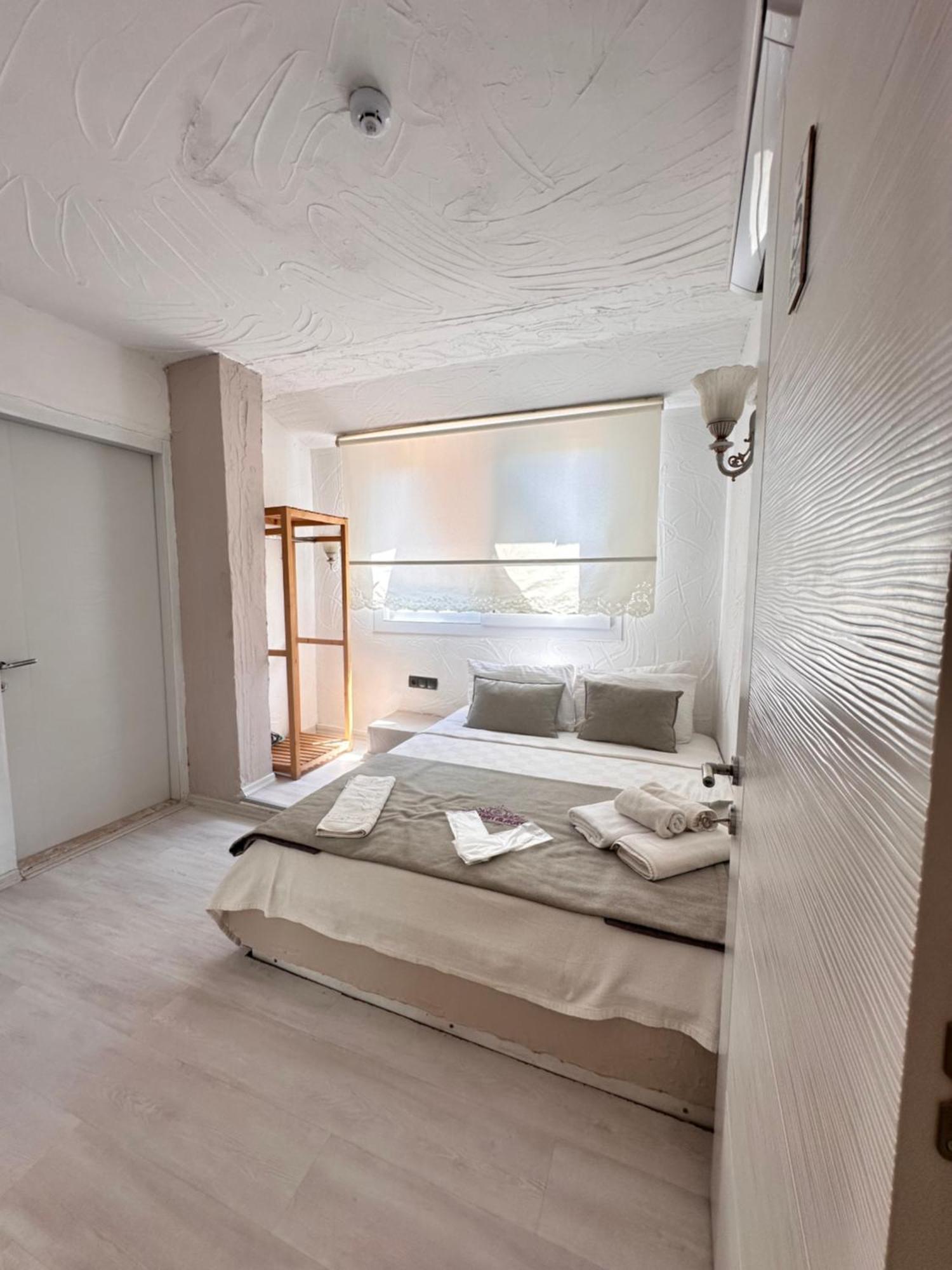 Tek Han Alacati Hotel Екстериор снимка