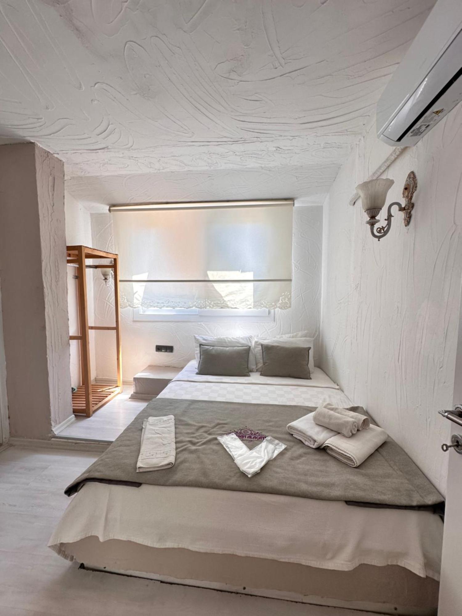 Tek Han Alacati Hotel Екстериор снимка