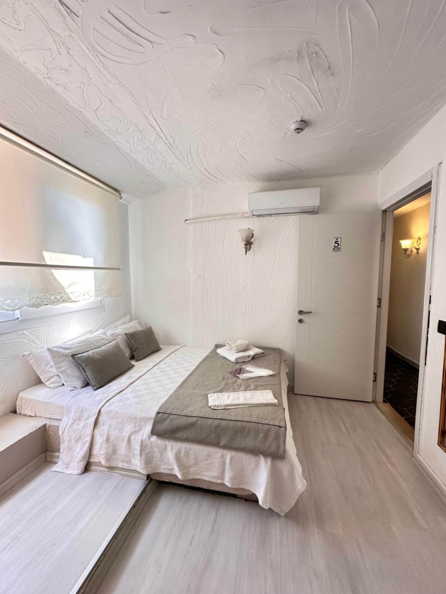 Tek Han Alacati Hotel Екстериор снимка